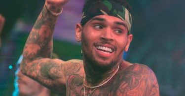 Chris Brown – Stay For Me ft. Rihanna